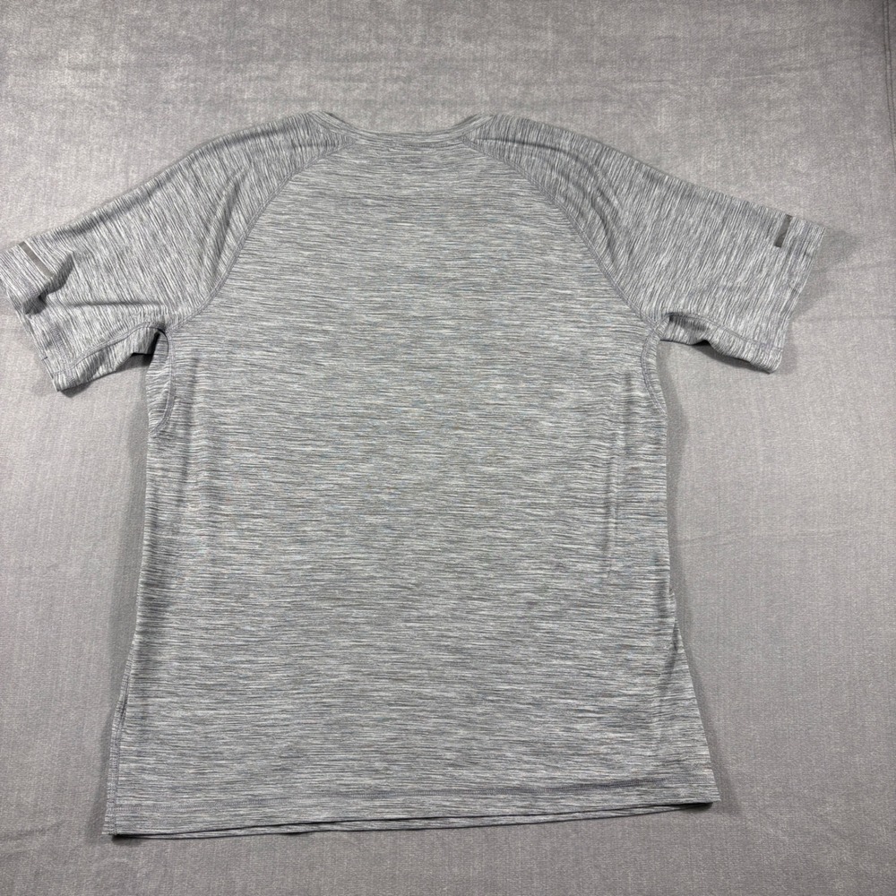 Old Navy Active Breathe On Mens Large Gray Heather Space Dye Training T-Shirt